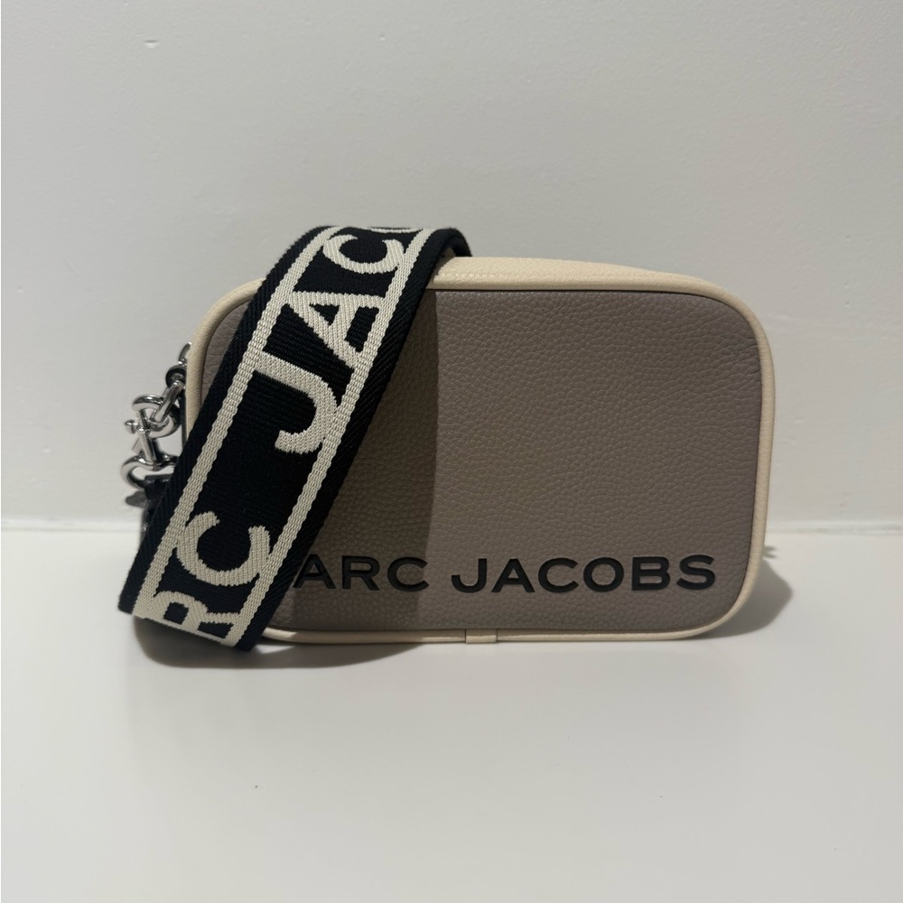 NWT Marc Jacobs camera bag concrete multi